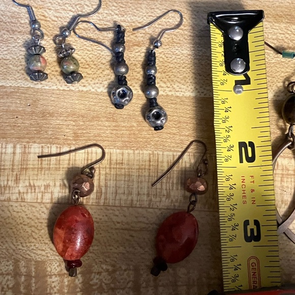 🌸6 Pair of Earrings - Picture 8 of 8